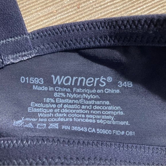 WARNER’S Sz 34B This is not  a Bra Padded Underwire Tee Bra - Picture 8 of 9